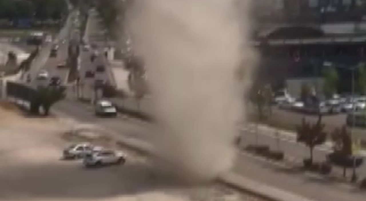 Bursa'da çıkan hortum korku dolu anlar yaşattı